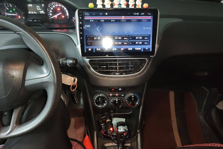 标致2008 2015款 1.6L 自动玩酷版局部细节16