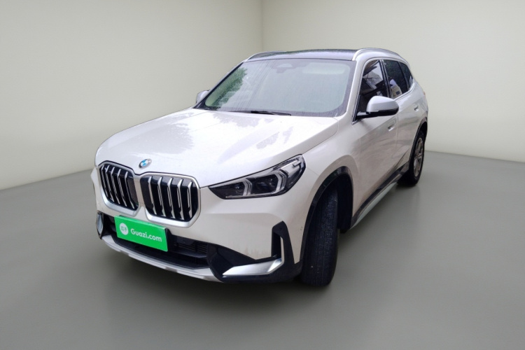 宝马X1 2023款 sDrive20Li X设计套装车身外观1