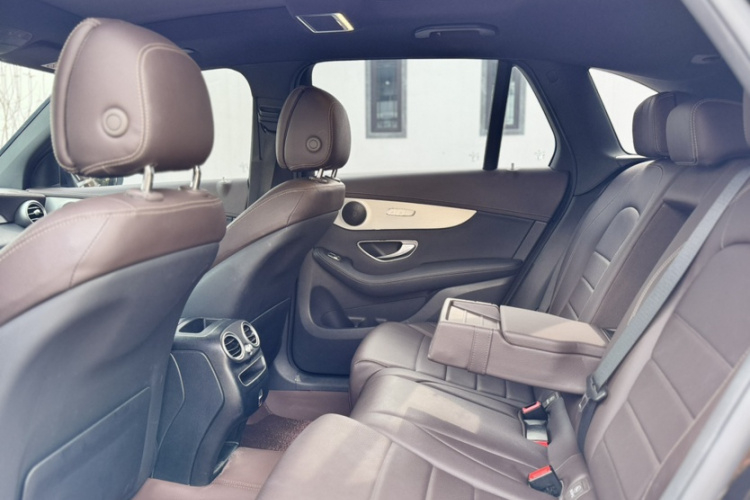 奔驰GLC 2021款 GLC 260 L 4MATIC 动感型中控内饰7006