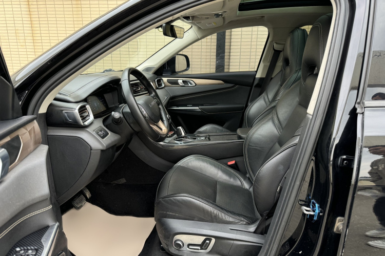 领克01 2017款 2.0T 两驱型Pro版中控内饰7002