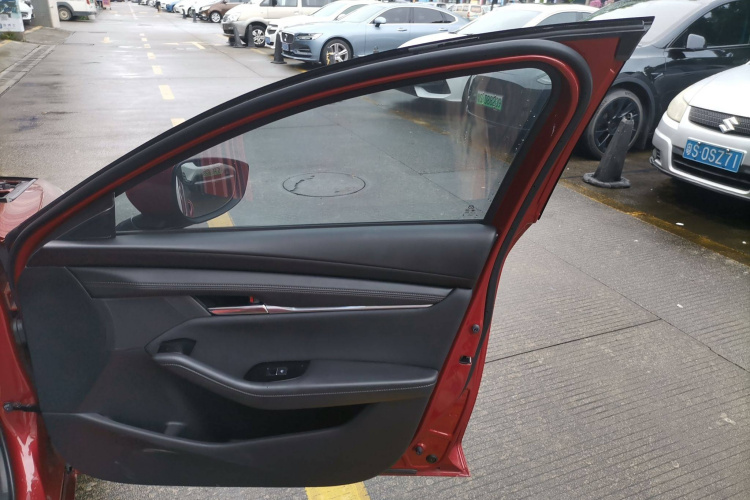 马自达3 昂克赛拉 2023款 2.0L 自动质炫版中控内饰7005