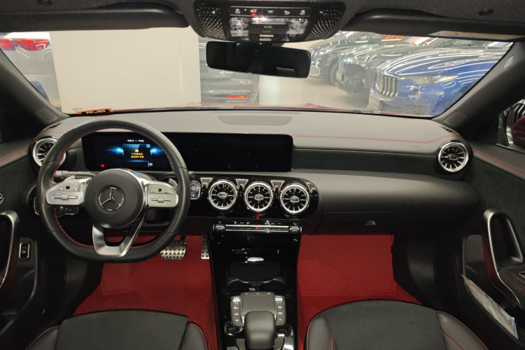 奔驰CLA 2022款 改款 CLA 200中控内饰7002