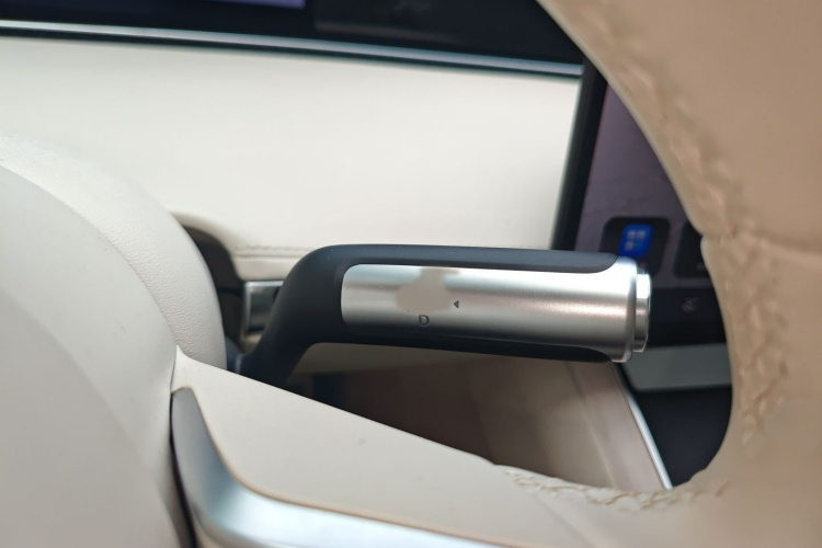 鸿蒙智行 享界S9 2024款 纯电 Ultra 四驱旗舰版局部细节18