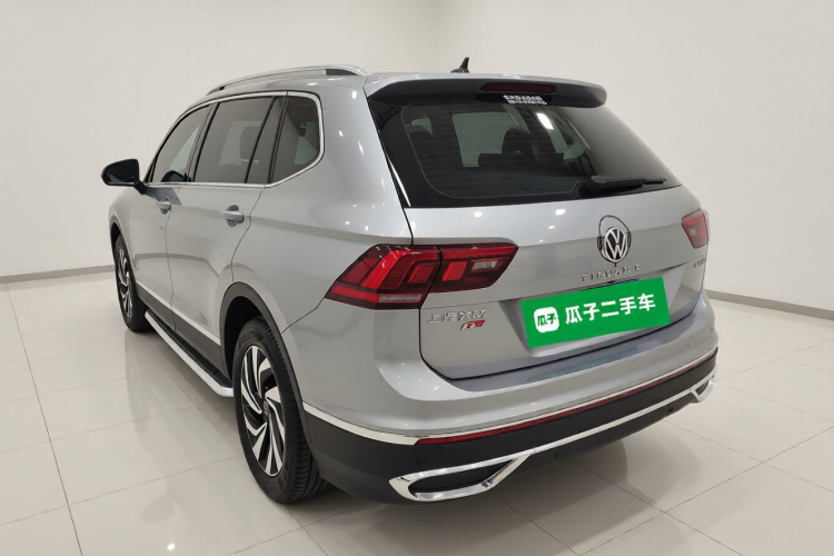 大众 途观L 2022款 330TSI 自动两驱智享版车身外观5