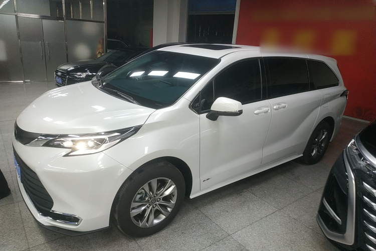 丰田 赛那SIENNA 2024款 2.5L混动 舒适版车身外观6003
