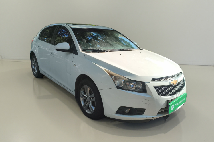 雪佛兰 科鲁兹 2013款 掀背 1.6L 自动豪华型车身外观3