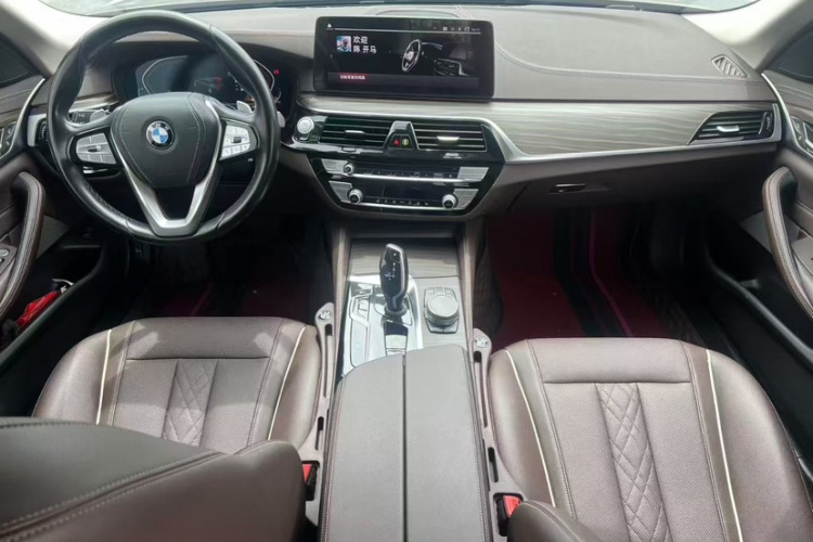 宝马5系 2021款 530Li 领先型 豪华套装中控内饰7004