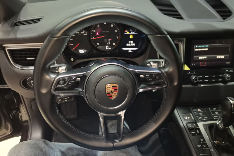 保时捷 2017款  Macan 2.0T中控内饰13