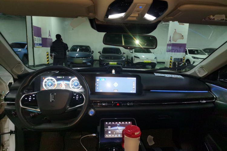 奔腾E01 2020款 空间曲率型中控内饰12