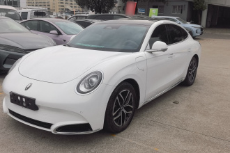 欧拉闪电猫 2022款 555km 尊贵版