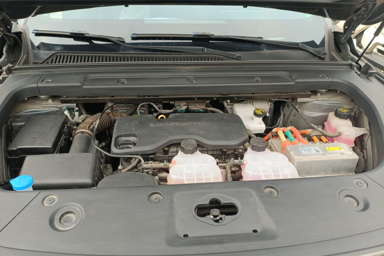 零跑汽车 零跑C10 2024款 210激光雷达版机舱底盘24