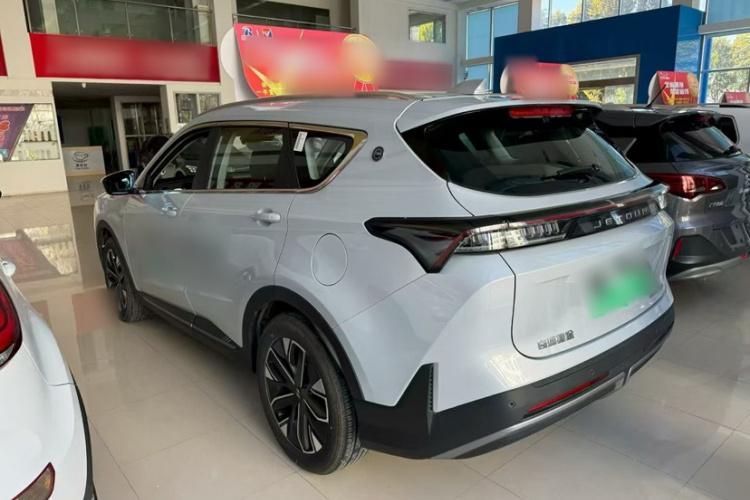 捷途山海L7 2024款 1.5T 120km  ULTRA 5座车身外观6006