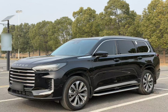 星途揽月 2025款 400T 四驱星尊版 7座