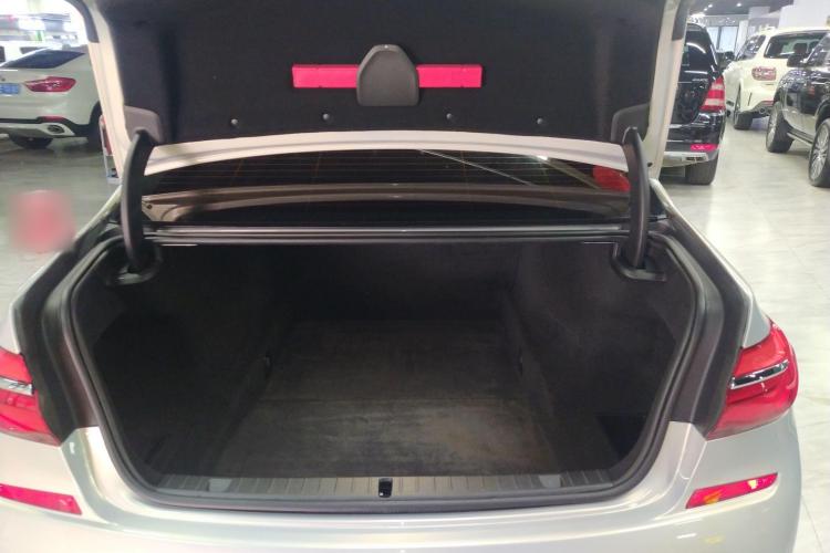 宝马7系 2018款 740Li xDrive 尊享型 M运动套装中控内饰23