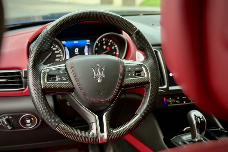 玛莎拉蒂 Levante 2016款 3.0T 标准型中控内饰7008