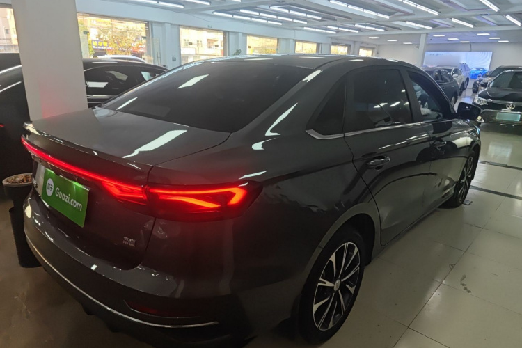 吉利汽车 帝豪 2025款 第4代 1.5L CVT尊贵型车身外观6005