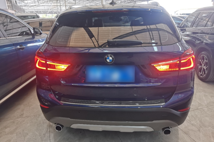 宝马X1 2018款 xDrive20Li 尊享型车身外观6004