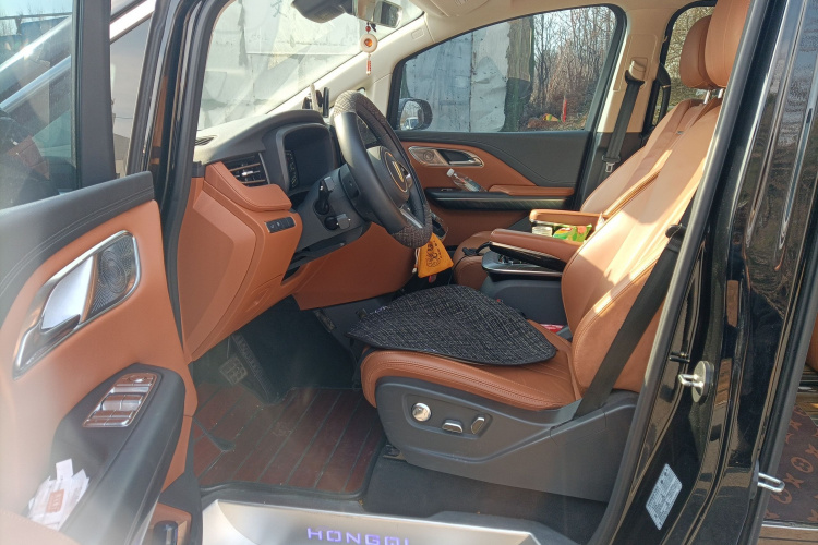 红旗HQ9 2023款 2.0T 智联旗韵版中控内饰20