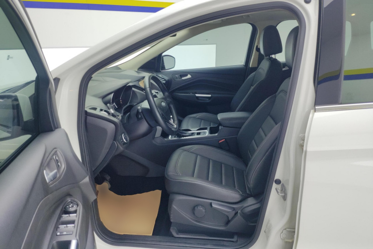 福特 翼虎 2019款 EcoBoost 180 两驱铂翼型 国VI中控内饰19