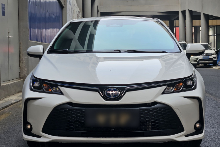 丰田 卡罗拉 2023款 1.8L 智能电混双擎 先锋版车身外观6001
