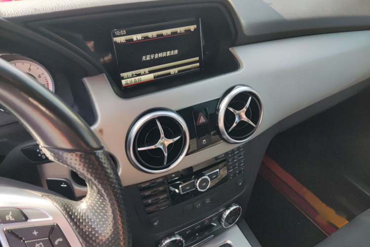 奔驰GLK级 2015款 GLK 300 4MATIC 时尚型 极致版局部细节16