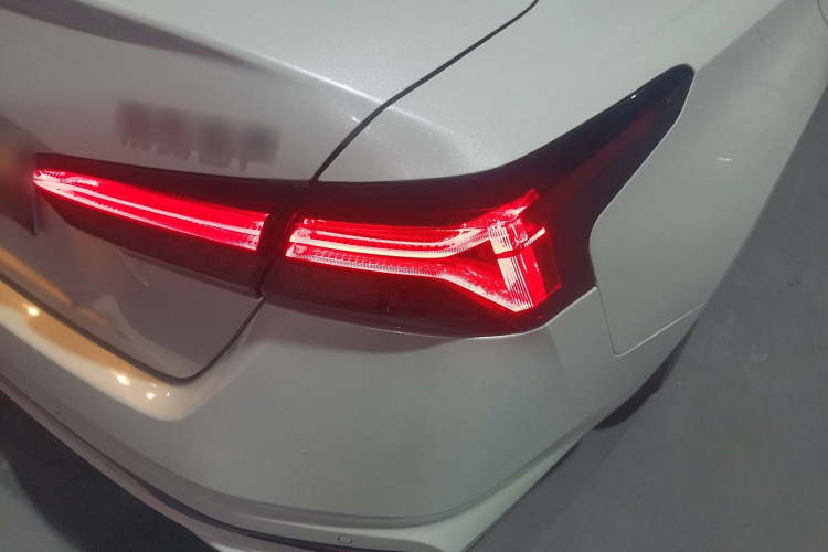 日产 天籁 2022款 2.0L XL-TLS 悦享版车身外观6006