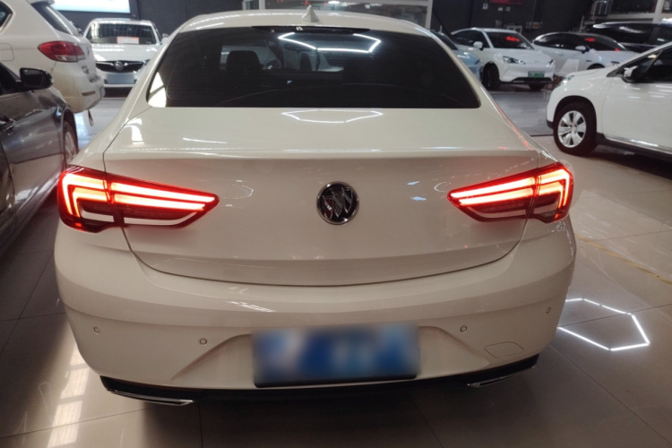 别克 君威 2020款 552T 豪华型车身外观6