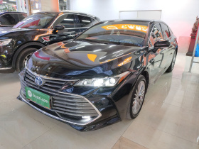 丰田 亚洲龙 2019款 双擎 2.5L XLE尊贵版 国VI