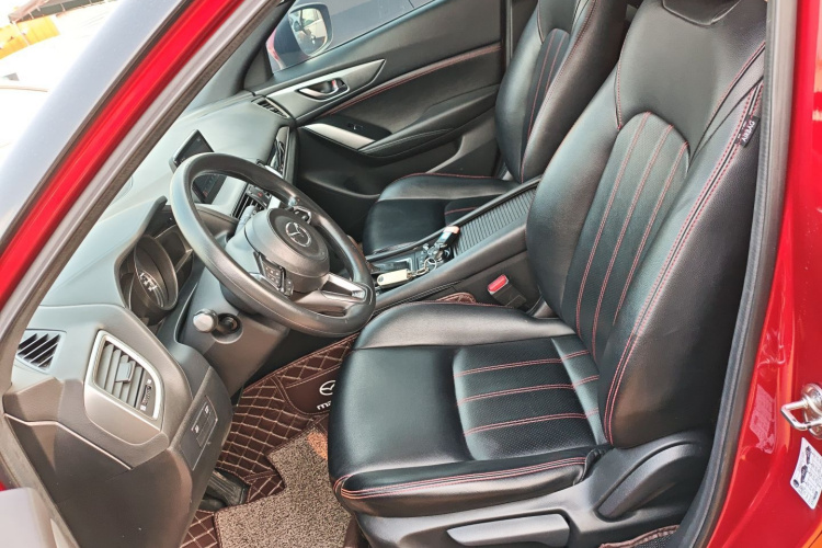 马自达CX-4 2018款 2.0L 自动两驱蓝天探索版 国V中控内饰19