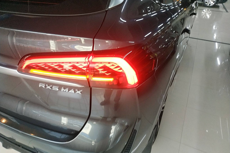 荣威RX5 MAX 2022款 1.5T 自动有为尊贵版车身外观6006