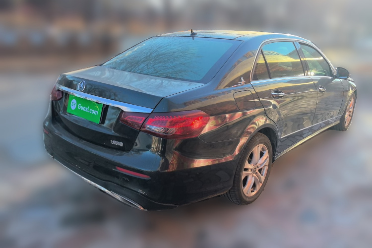 奔驰E级 2011款 E 300 L 时尚尊贵型车身外观6005