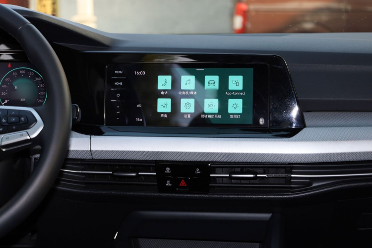 大众 高尔夫 2021款 200TSI DSG Pro中控内饰7002