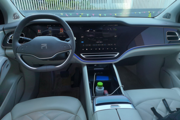 飞凡汽车 飞凡R7 2022款 性能高阶版中控内饰12