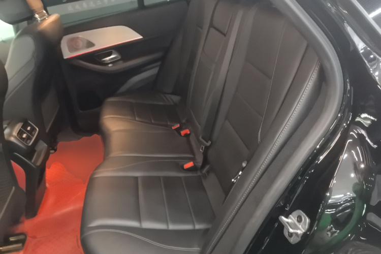 奔驰GLE 2022款 GLE 350 4MATIC 轿跑SUV 豪华型中控内饰21