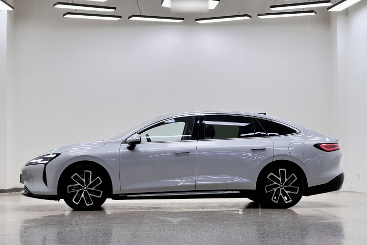 宝骏享境 2025款 纯电 600km豪华版车身外观6001