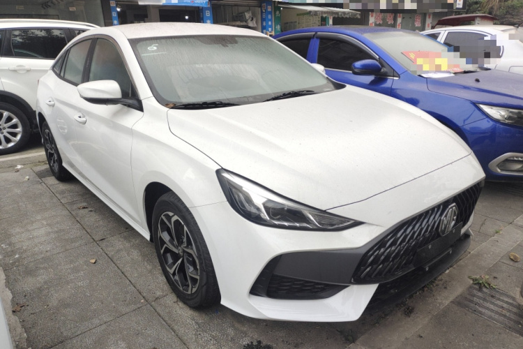 名爵 MG5 2023款 180DVVT 手动风尚版车身外观3