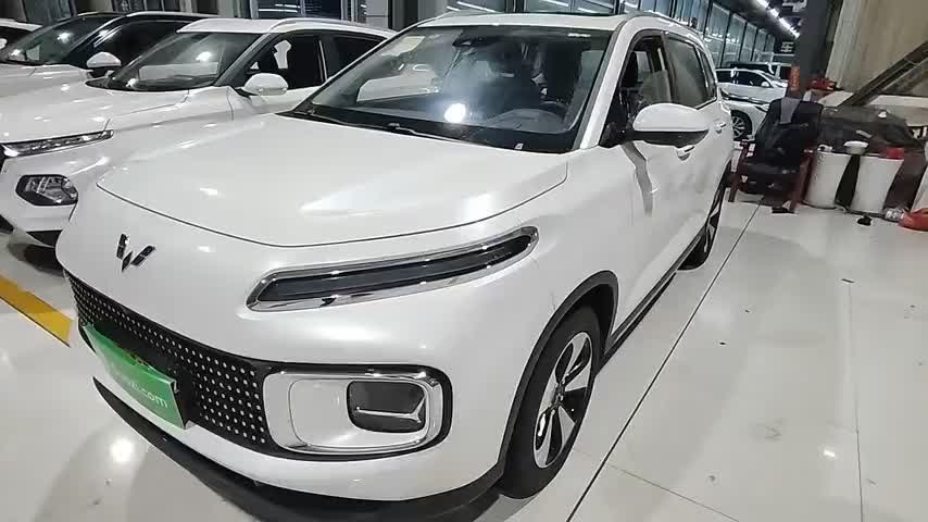 五菱汽车 五菱星云 2023款 2.0L DHT 旗舰版实拍1