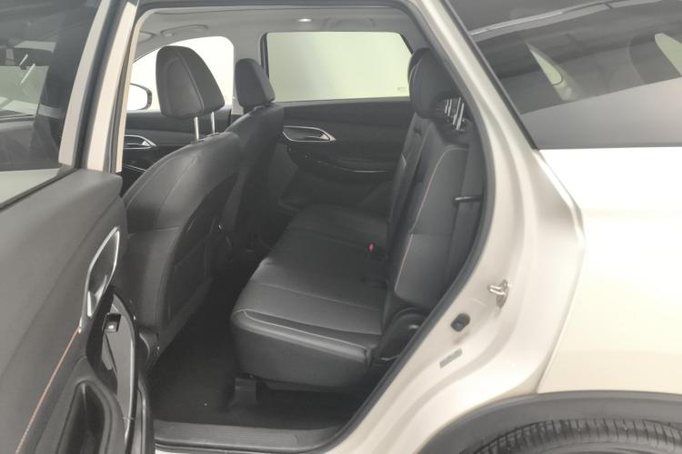 长安X7 PLUS 2024款 1.5T 自动尊耀型 7座中控内饰21