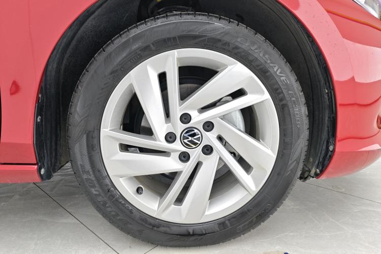 大众 2023款 凌渡L 280TSI DSG炫辣版车身外观10