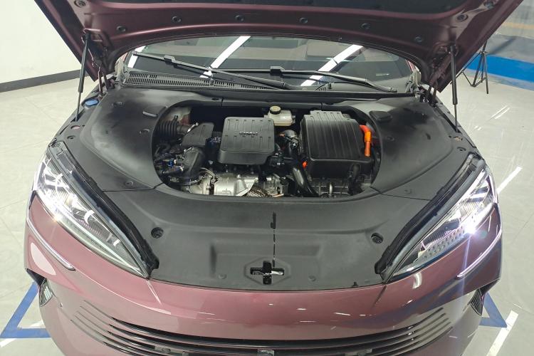 比亚迪 海豹 2023款 DM-i 1.5T 121km 旗舰型机舱底盘24