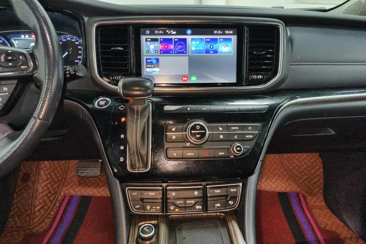 广汽传祺 传祺M8 2019款 320T 至尊版中控内饰16