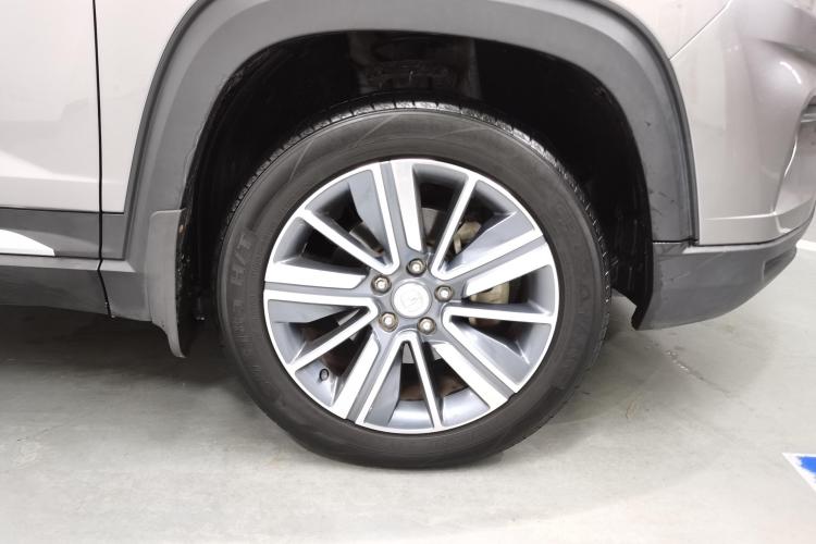 长安CS35PLUS 2019款 1.6L 手动畅联版车身外观10