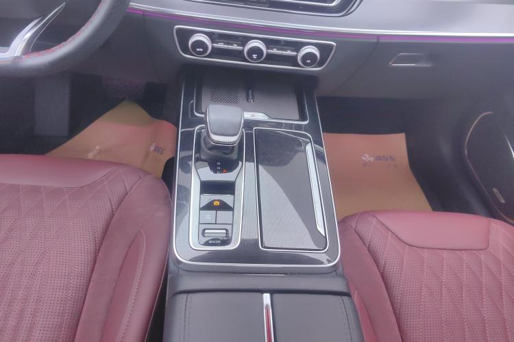 红旗HS5 2023款 2.0T 旗享Pro版中控内饰18