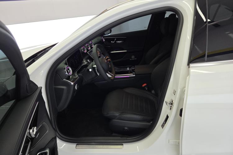 奔驰C级 2025款 C 200 L 运动版中控内饰19