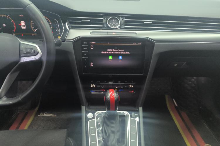 大众 迈腾 2020款 330TSI DSG 豪华型中控内饰16