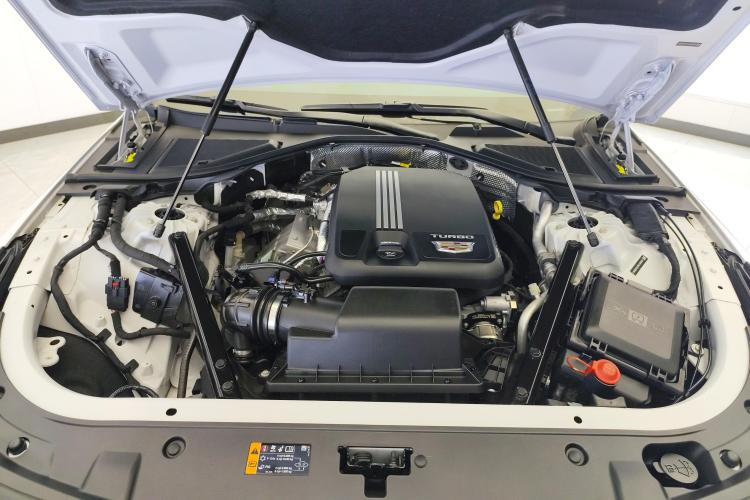 凯迪拉克CT6 2022款 28T 豪华型机舱底盘24