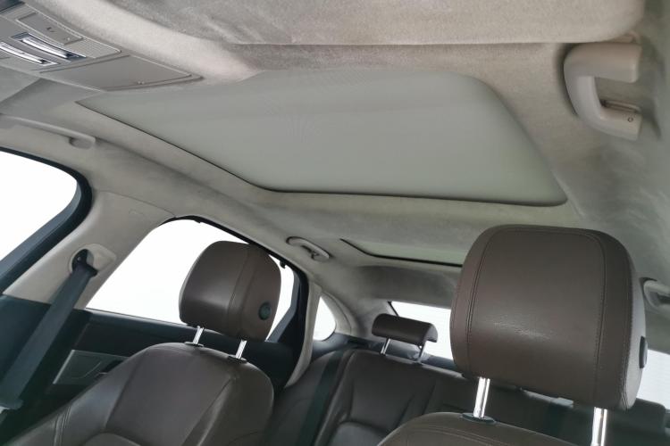 捷豹XFL 2018款 XFL 2.0T 250PS 豪华版中控内饰22