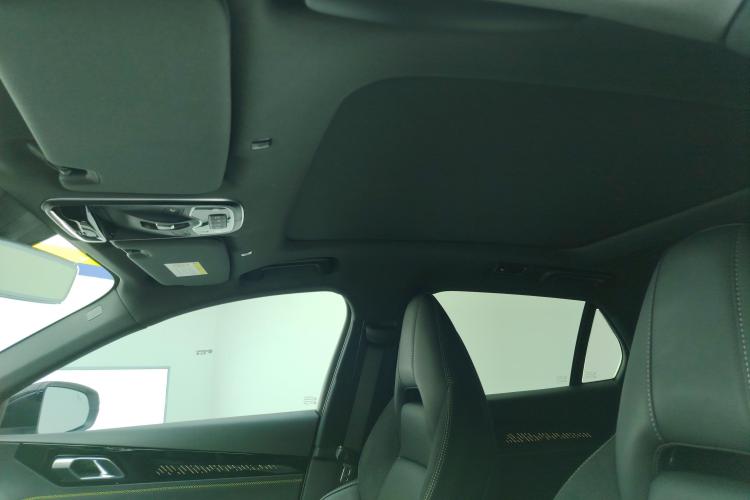 领克03 2023款 2.0TD DCT劲Pro中控内饰22