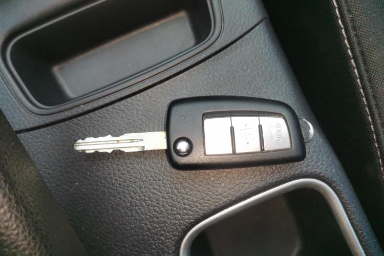 日产 轩逸 2024款 经典 1.6XE CVT舒适版中控内饰11