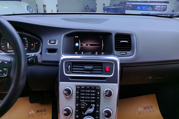 沃尔沃S60 2019款 S60L 改款 T5 智驭菁英版中控内饰16